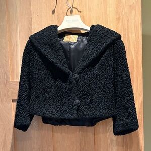 Vintage peck and peck woman’s  Black Cropped curly lamb look opera Jacket